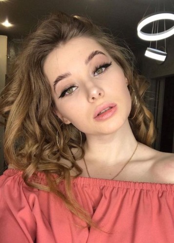 Полина, Г. Зверево